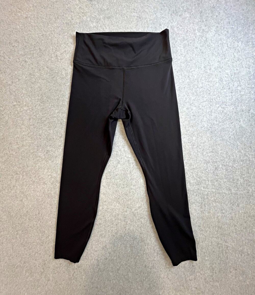 All in Motion Everyday Soft Women’s Black High Rise Ankle Leggings Stretch M